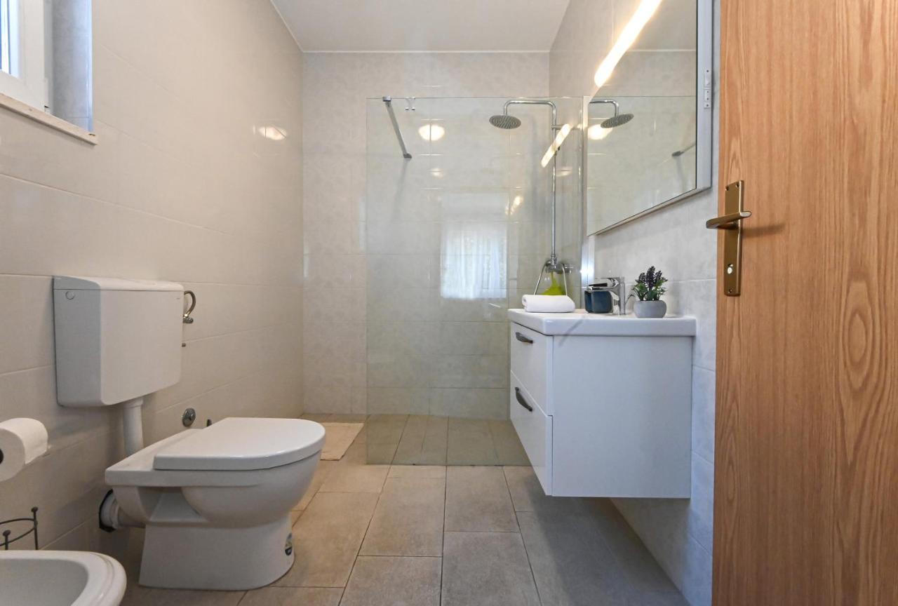 Holiday House Vukman Trogir Exterior photo