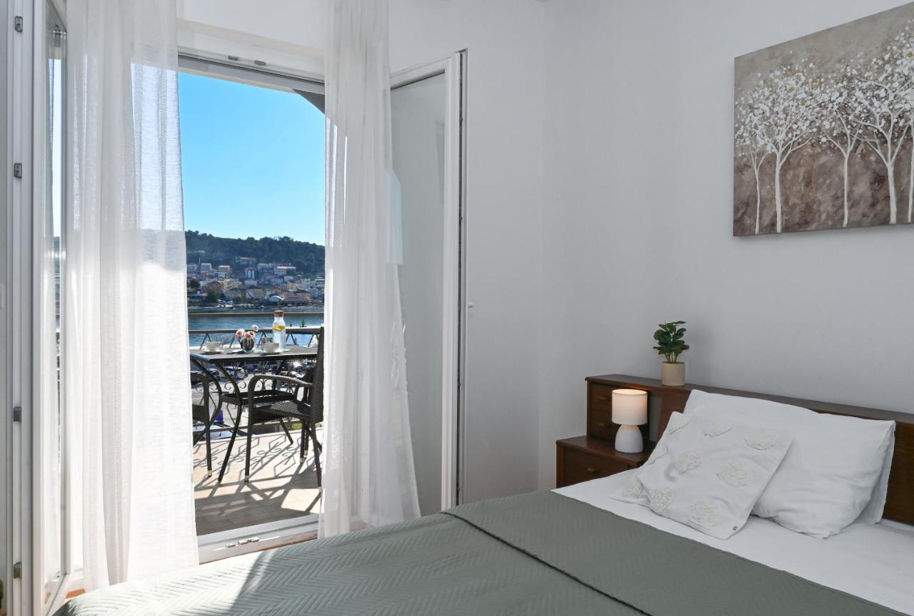Holiday House Vukman Trogir Exterior photo
